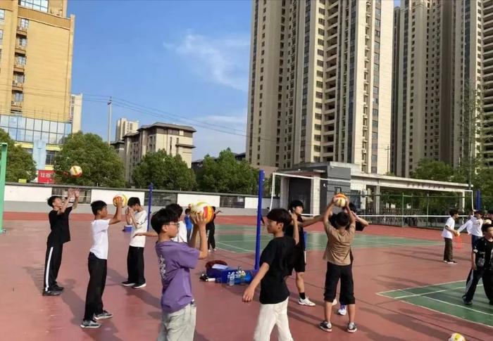 2025年安徽省青少年排球锦标赛,阜阳阜南经开区中心学校载誉归来