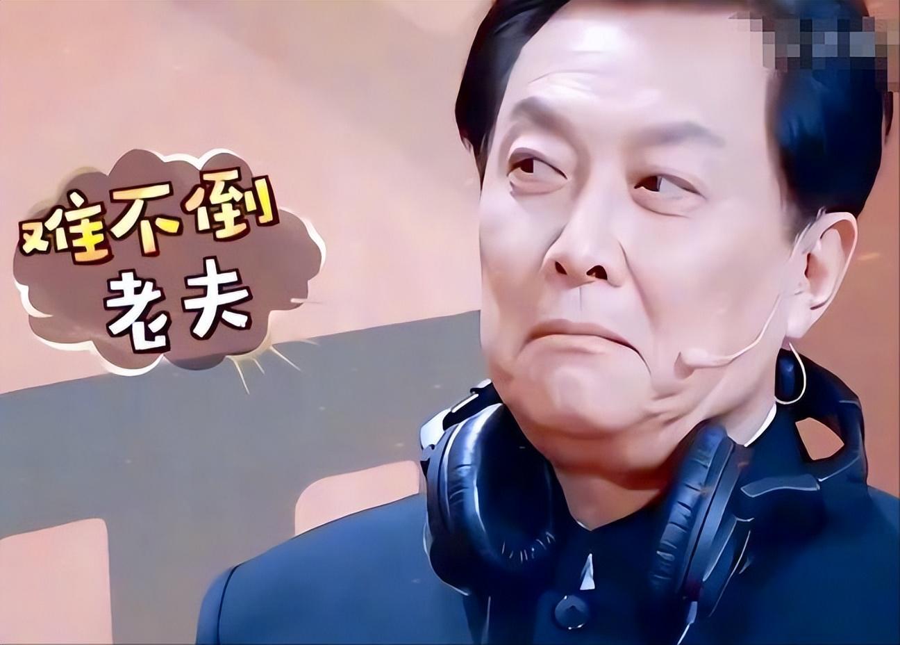 MK体育直播-唐国强担心的事发生了!同现身观礼阅兵,却遭评论批评不如刘劲?