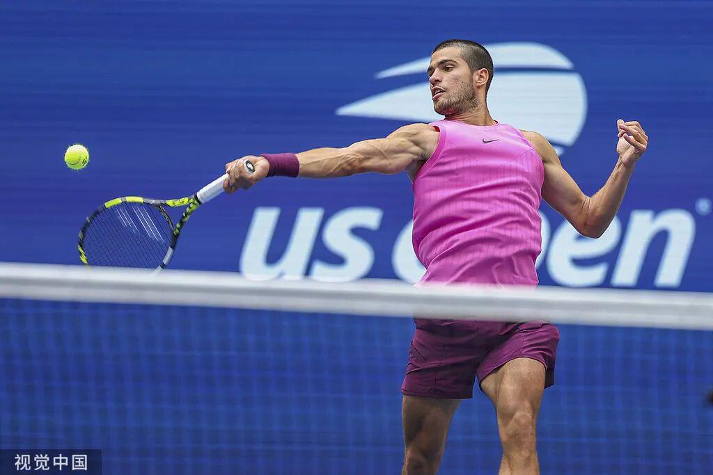 体育赛事平台-美网第13日男单决赛出炉:阿卡直落三盘胜德约 辛纳苦战艰难晋级