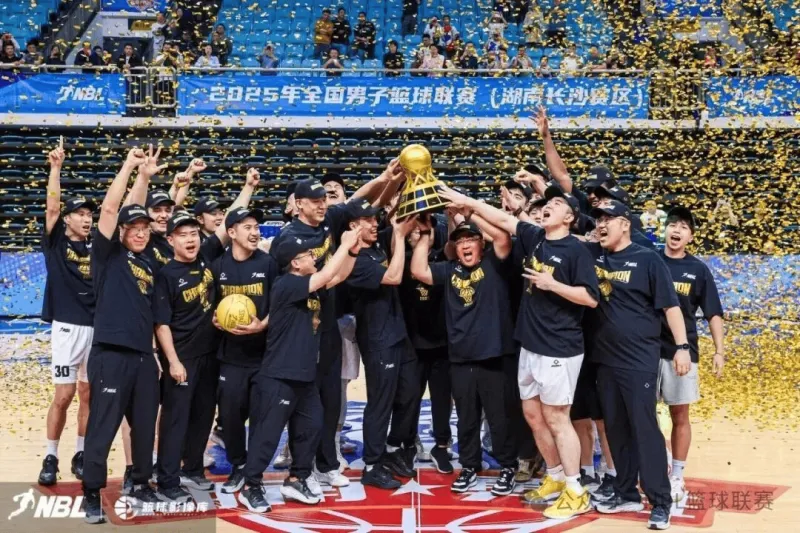 竞技体育-中国篮协发布要闻速览:三篮U23国家男队和女队获世界杯8强