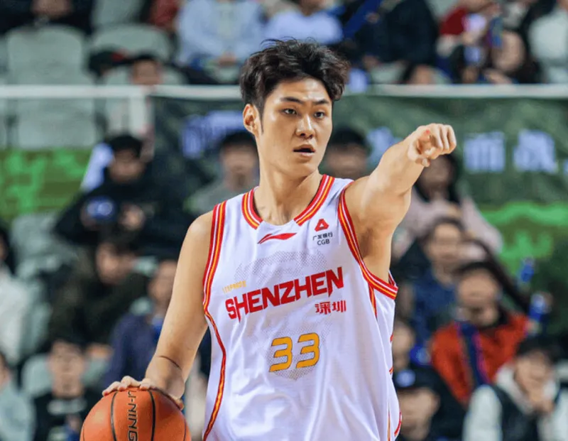 王浩然全场16中10，三分8中4得到24分3篮板3助攻1盖帽