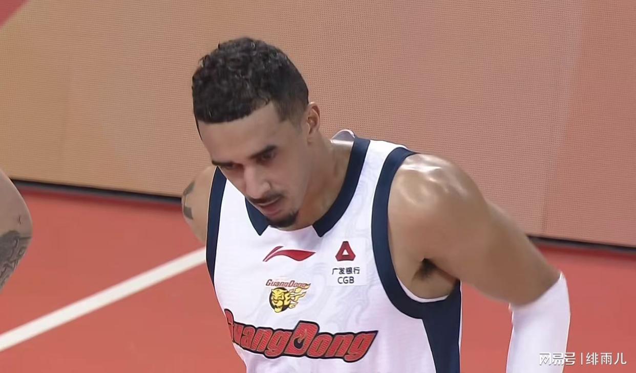 MK体育直播-不打了!广东强力外援确认下家,朱芳雨彻底失去“后路”!